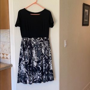 NWT Dress with pockets